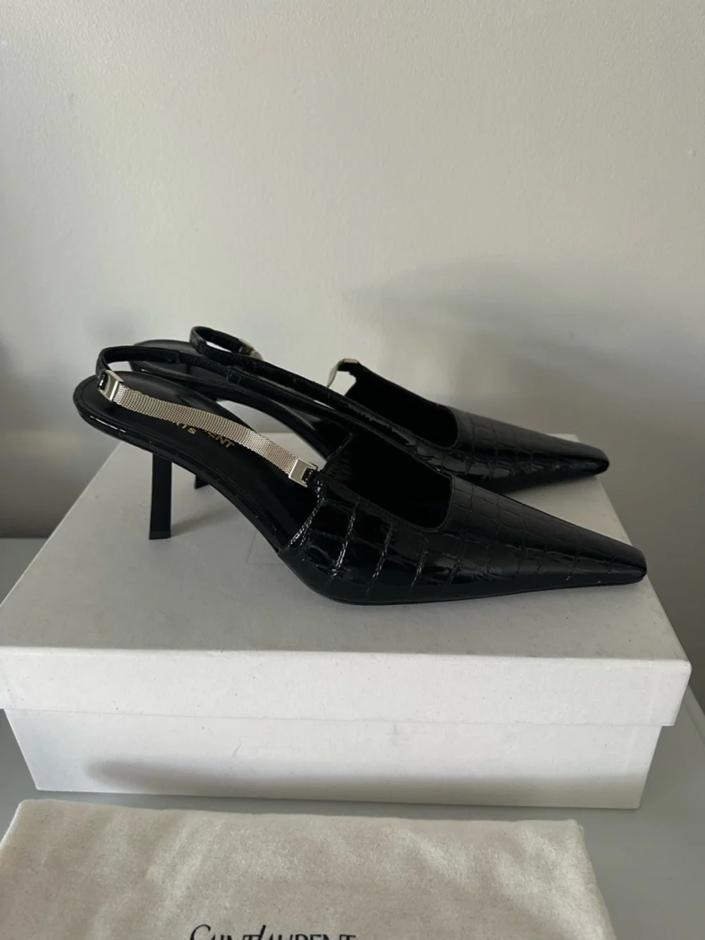 SAINT LAURENT Black Leather Aston Slingback Pumps 75 39 - Picture 4 of 9